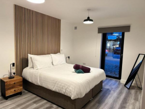 2 Ashbrook Margaret - luxury 2 bed ground floor